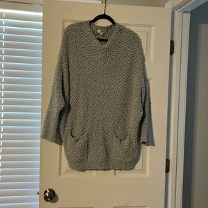 Sky blue sweater tunic with front pockets